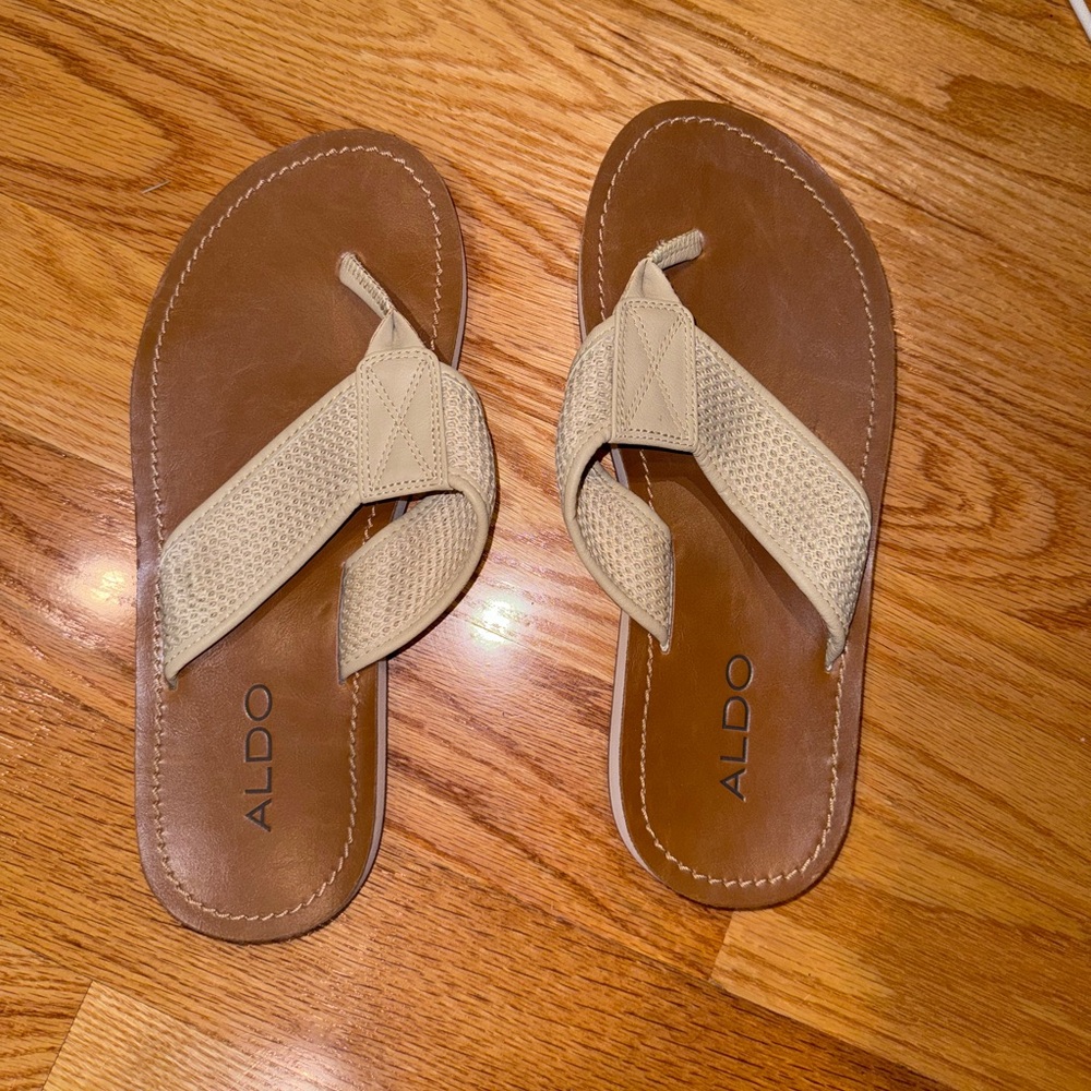 Men’s Aldo flip flops